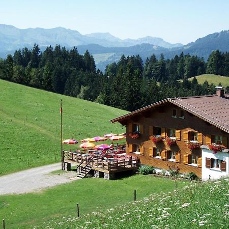 Alpengasthof Brueggele Alberschwende Exterior foto