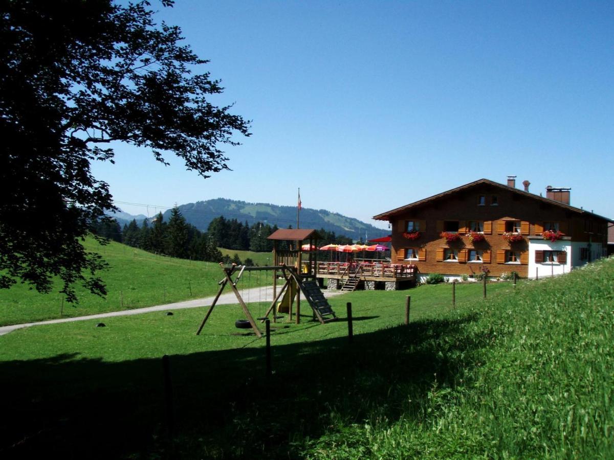 Alpengasthof Brueggele Alberschwende Exterior foto