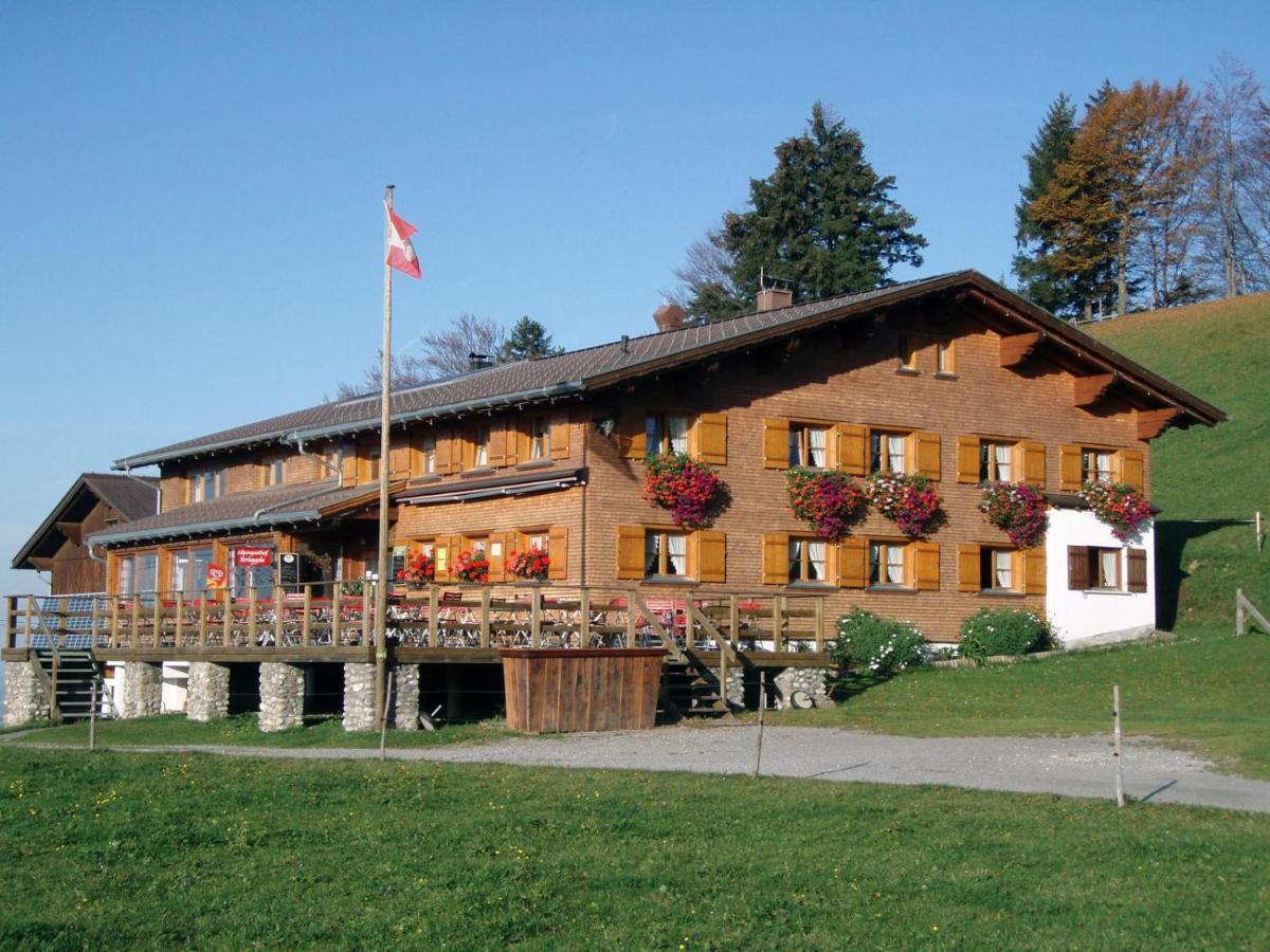 Alpengasthof Brueggele Alberschwende Exterior foto